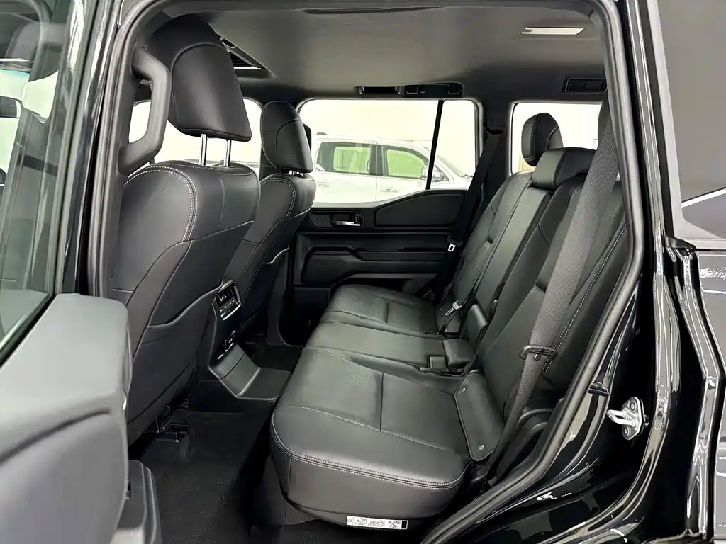 Toyota Prado — миниатюра 8
