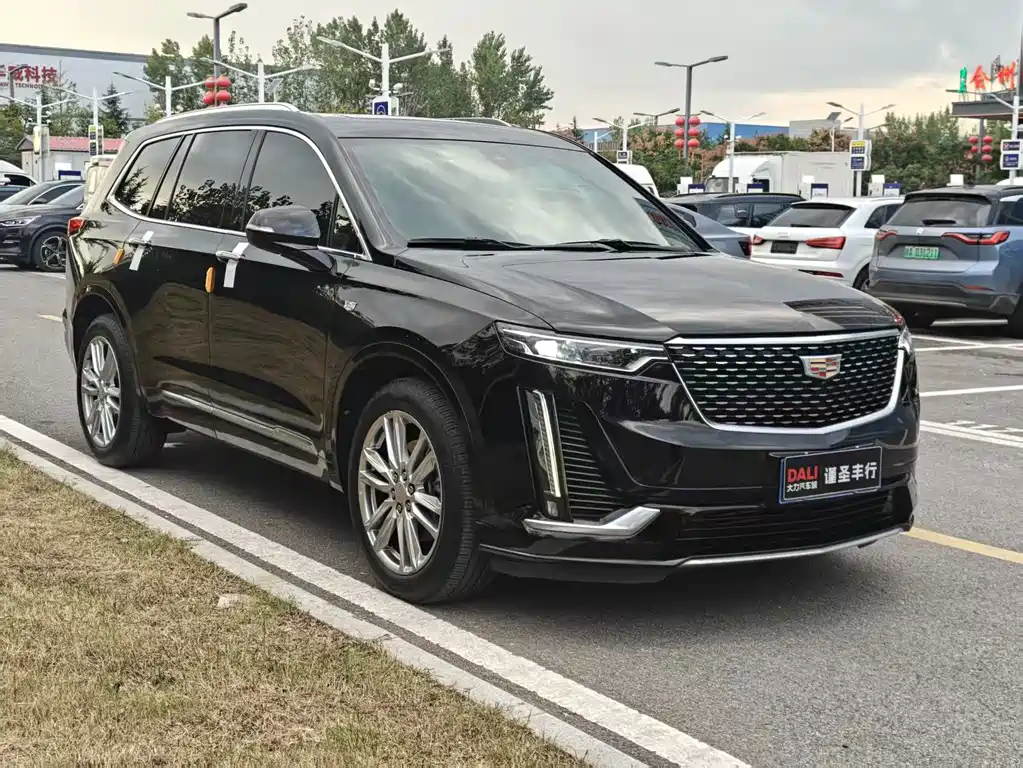 Cadillac XT6 — миниатюра 3