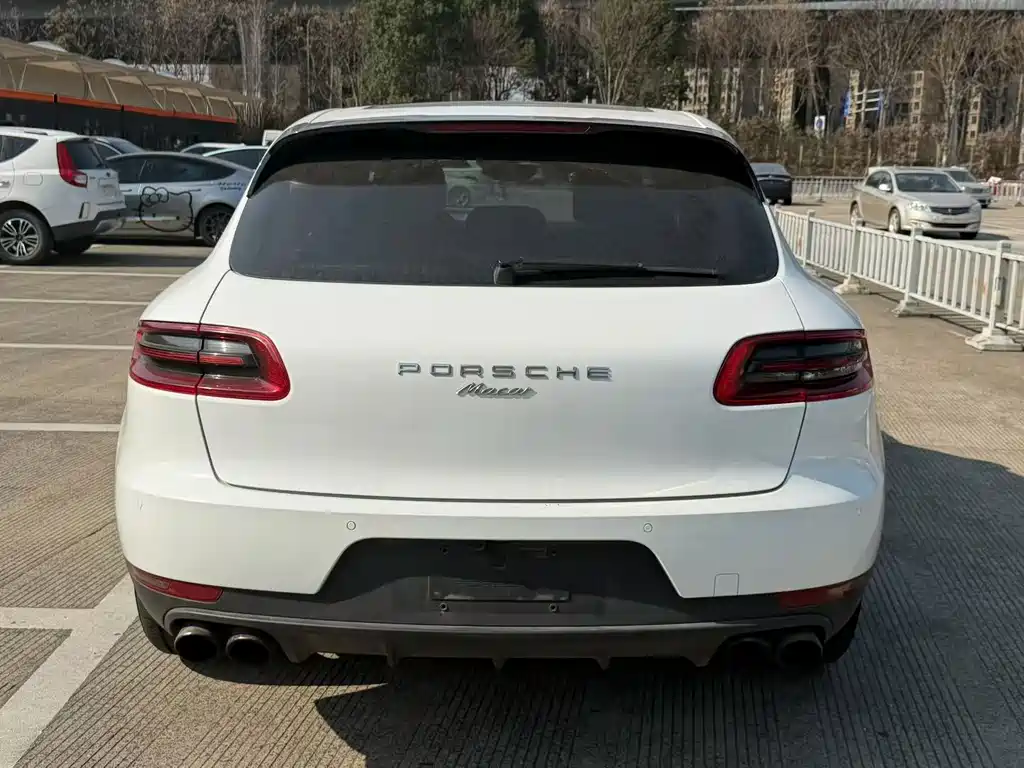 Porsche Macan — миниатюра 8