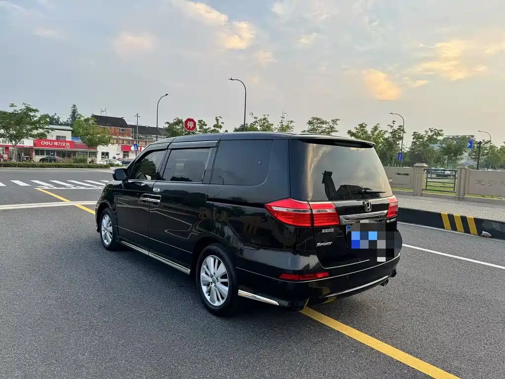Honda Elysion 2012 2.4L VTi Luxury