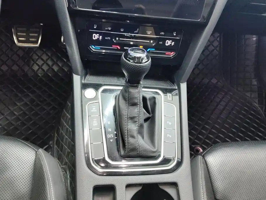 Volkswagen CC — миниатюра 16