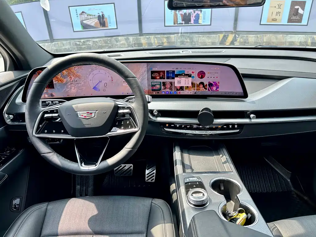 Cadillac XT5 — миниатюра 5