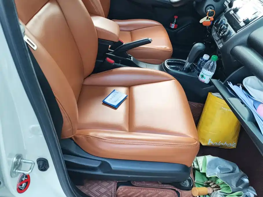 Honda Fit — миниатюра 8