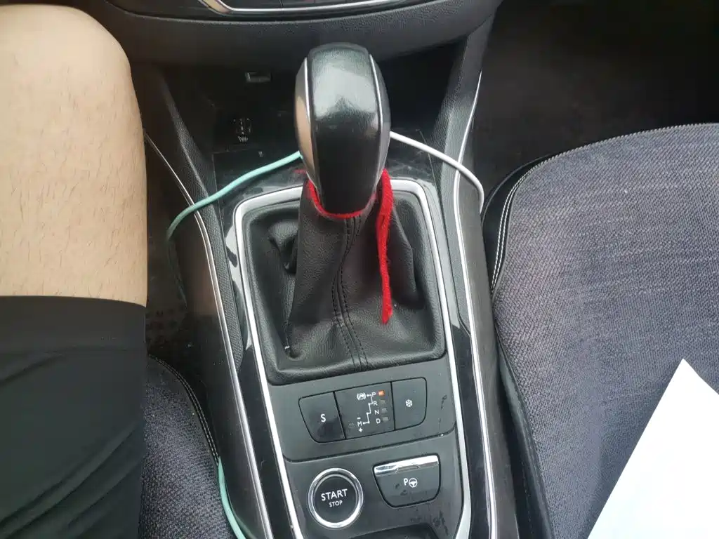 Peugeot 408 — миниатюра 15