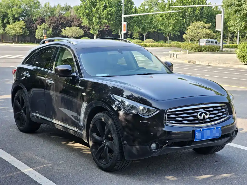 Infiniti FX — миниатюра 3