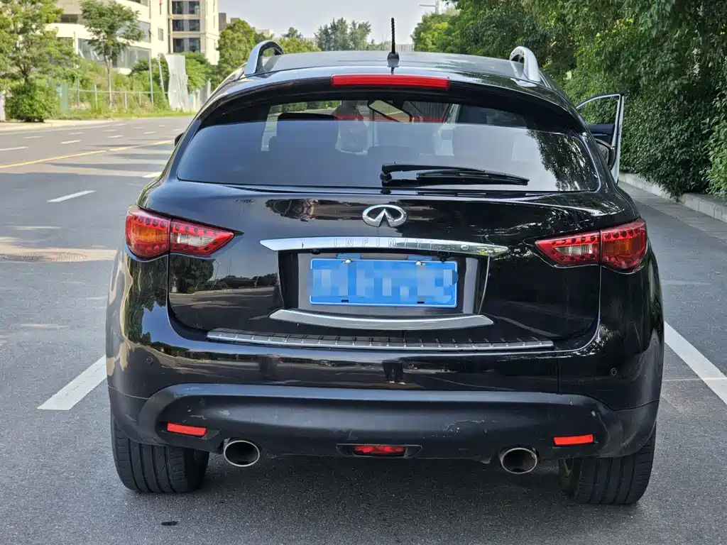 Infiniti FX — миниатюра 6