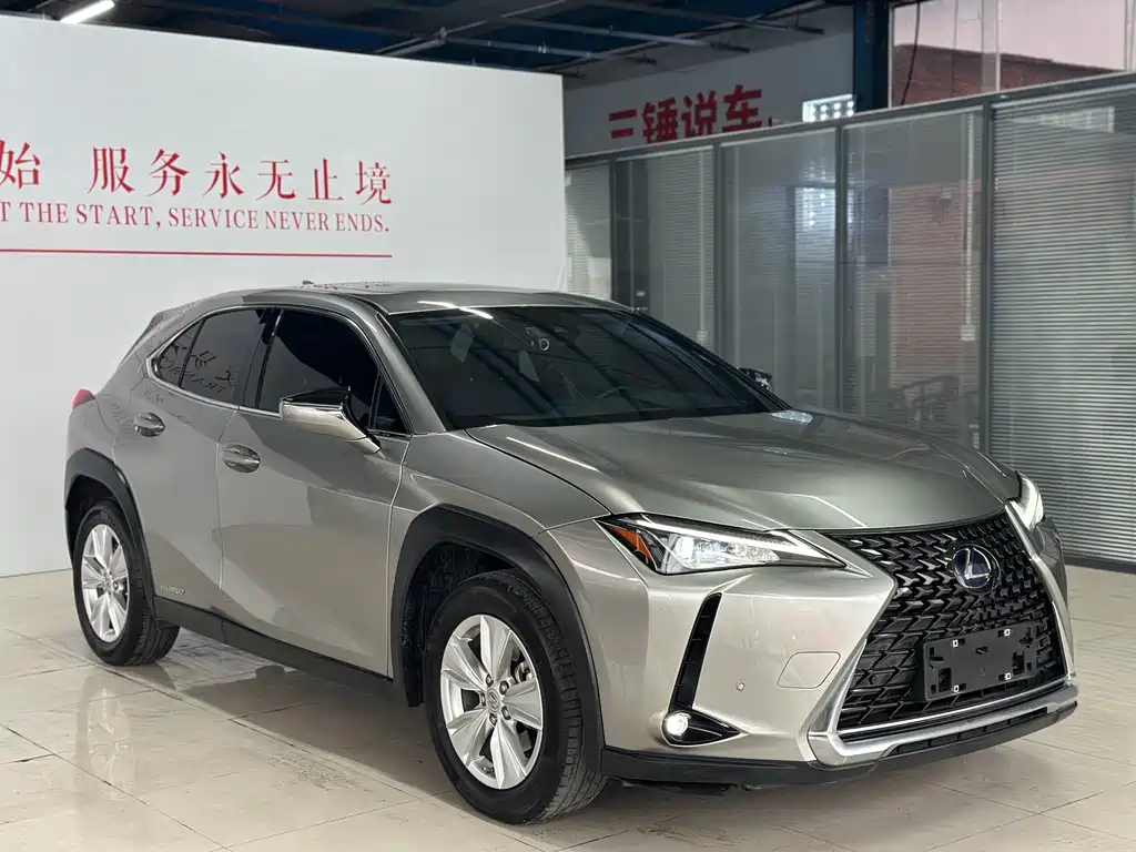 Lexus UX — миниатюра 3