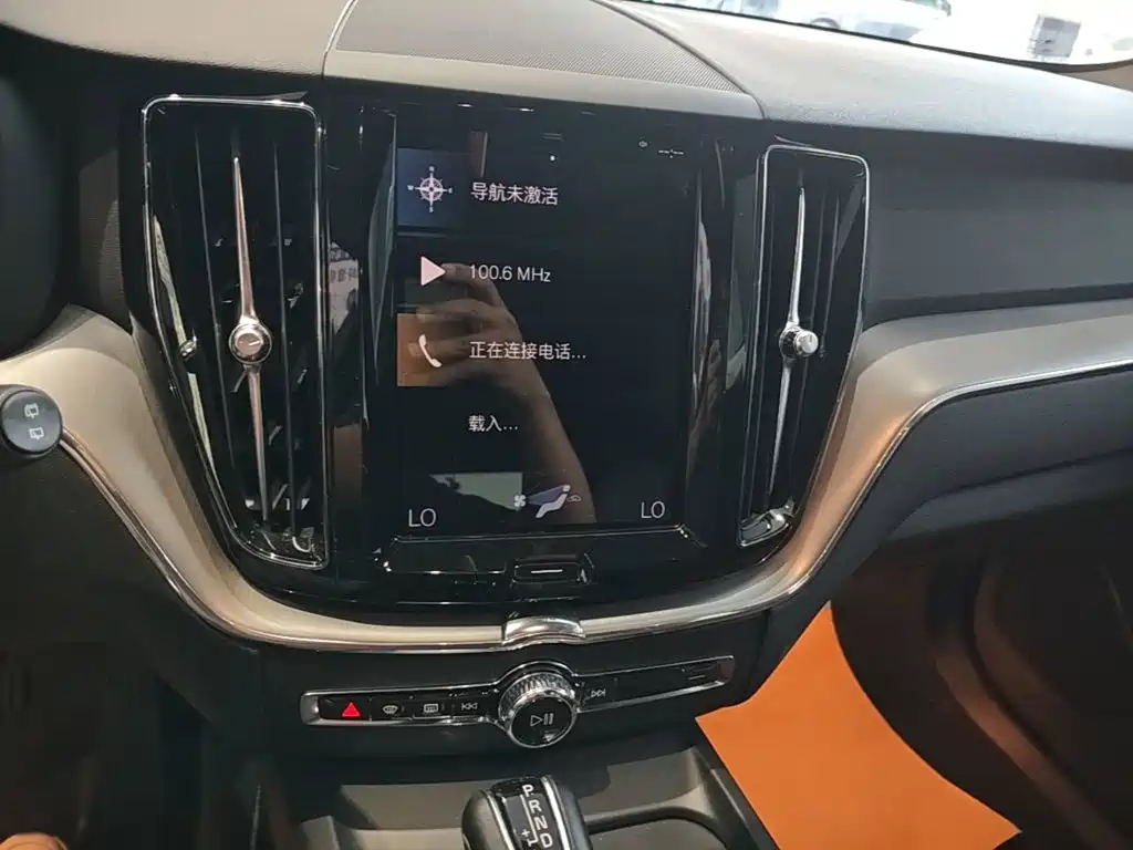 Volvo XC60 — миниатюра 13