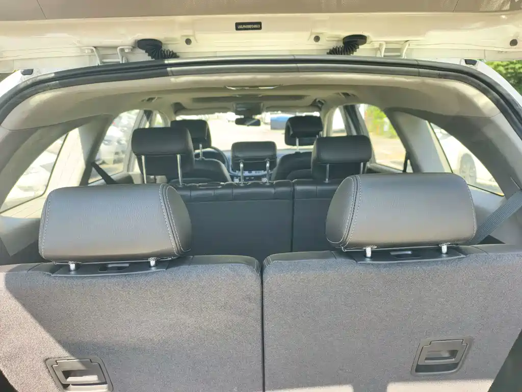 Chevrolet Captiva — миниатюра 12
