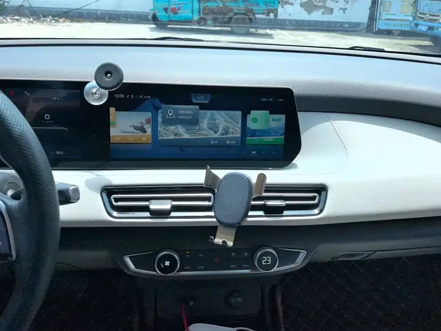 BAIC EU5 Plus — миниатюра 13