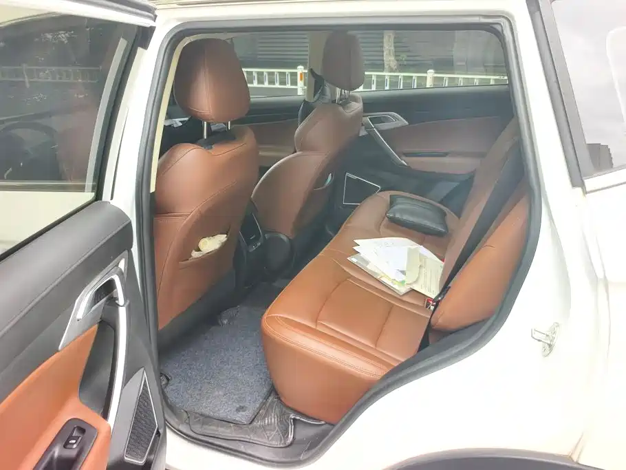 Geely Boyue — миниатюра 11