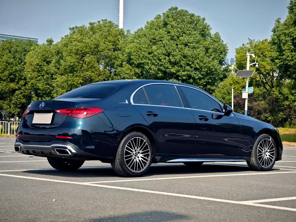 Mercedes-Benz C-Class — миниатюра 5