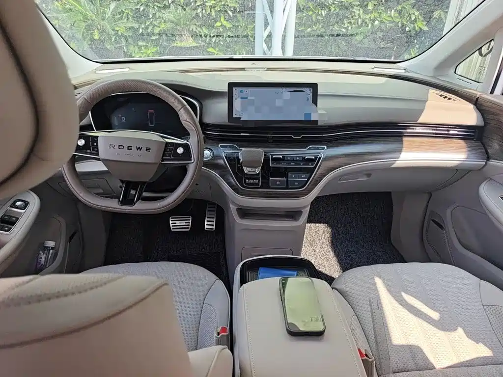 Roewe iMAX8 New Energy — миниатюра 10