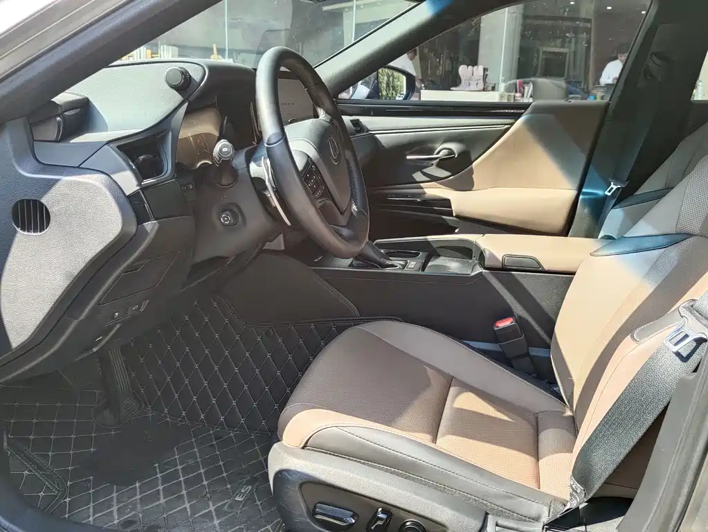 Lexus ES — миниатюра 3
