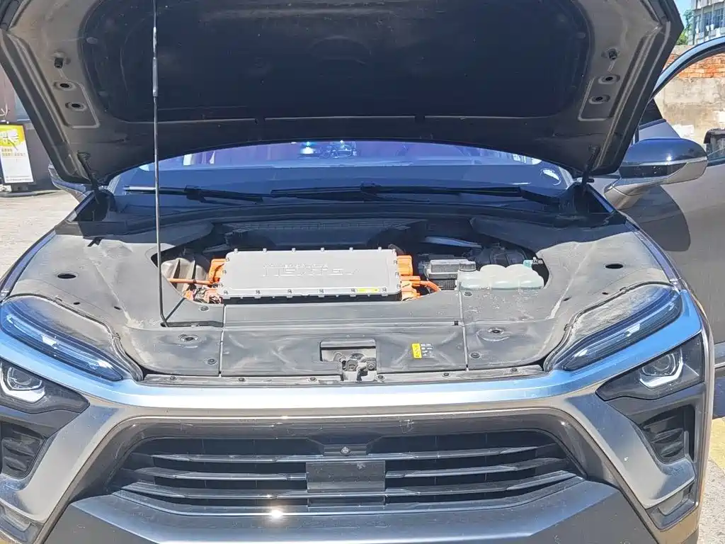 NIO ES8 — миниатюра 13