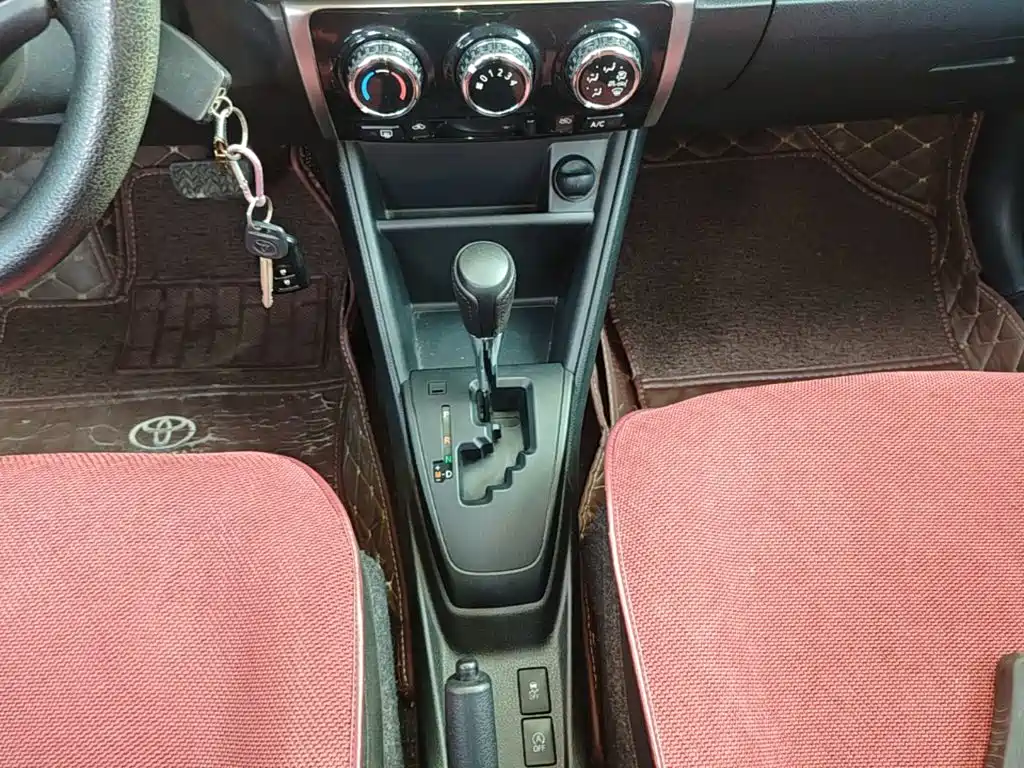 Toyota Yaris L — миниатюра 14