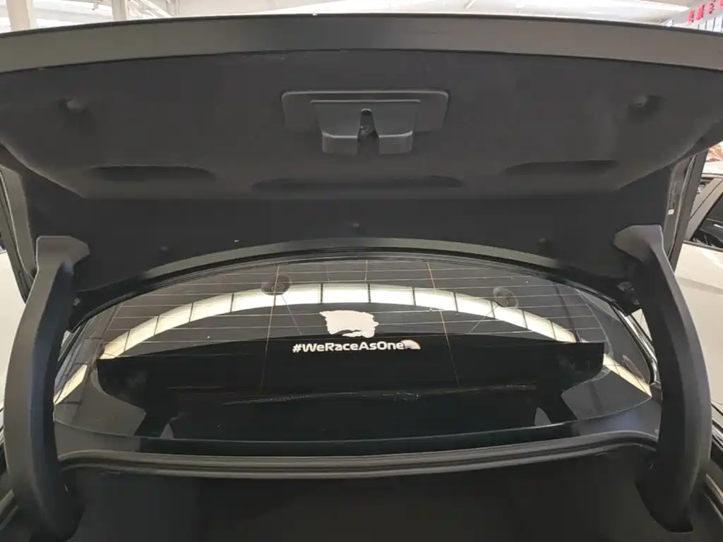 Jaguar XEL — миниатюра 19