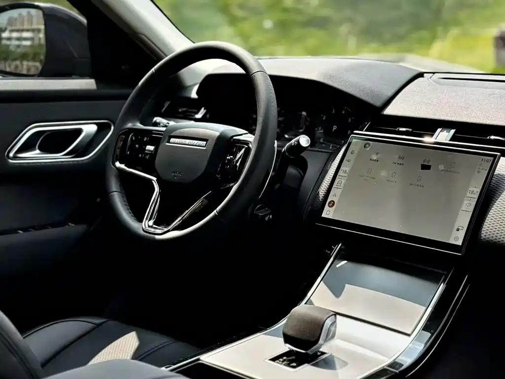 Land Rover Velar — миниатюра 8