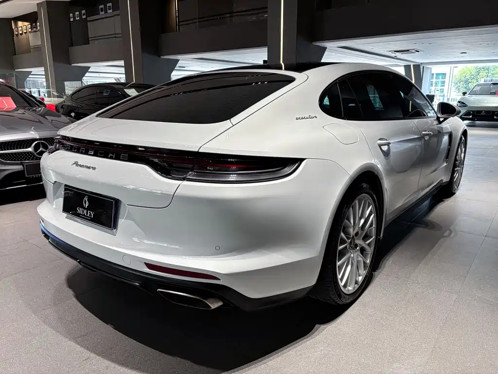 Porsche Panamera — миниатюра 4