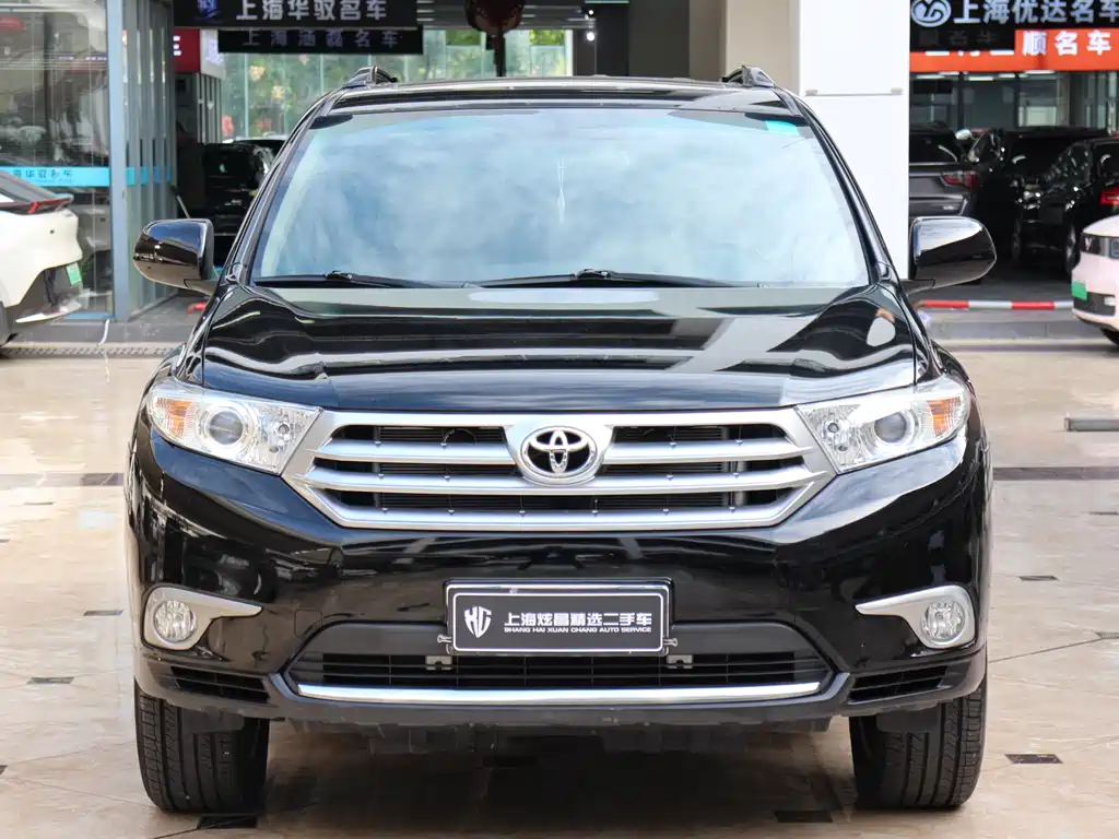 Toyota Highlander 2012 2.7L 7 мест Luxury