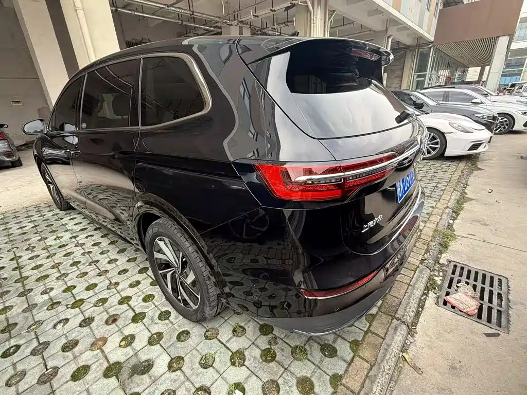 Volkswagen Viloran 2023 380TSI