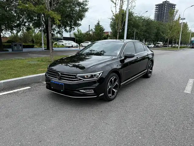2025 Volkswagen Passat