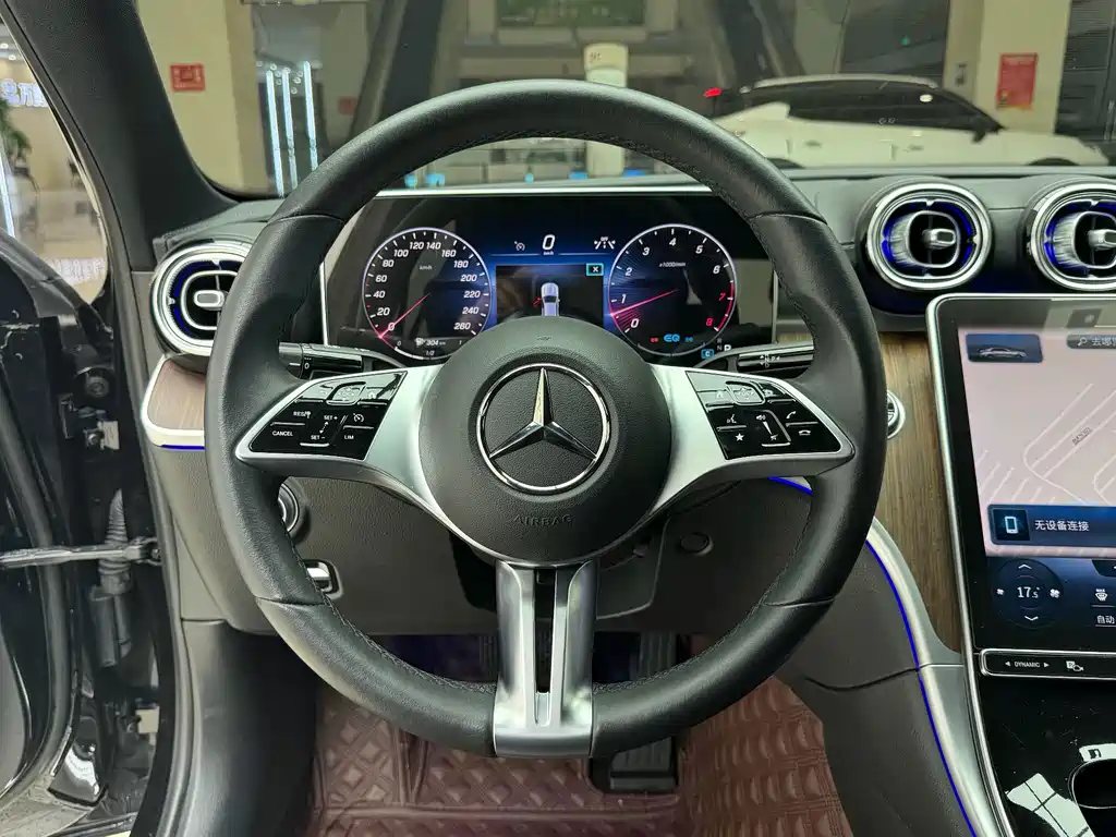 Mercedes-Benz C-Class — миниатюра 10