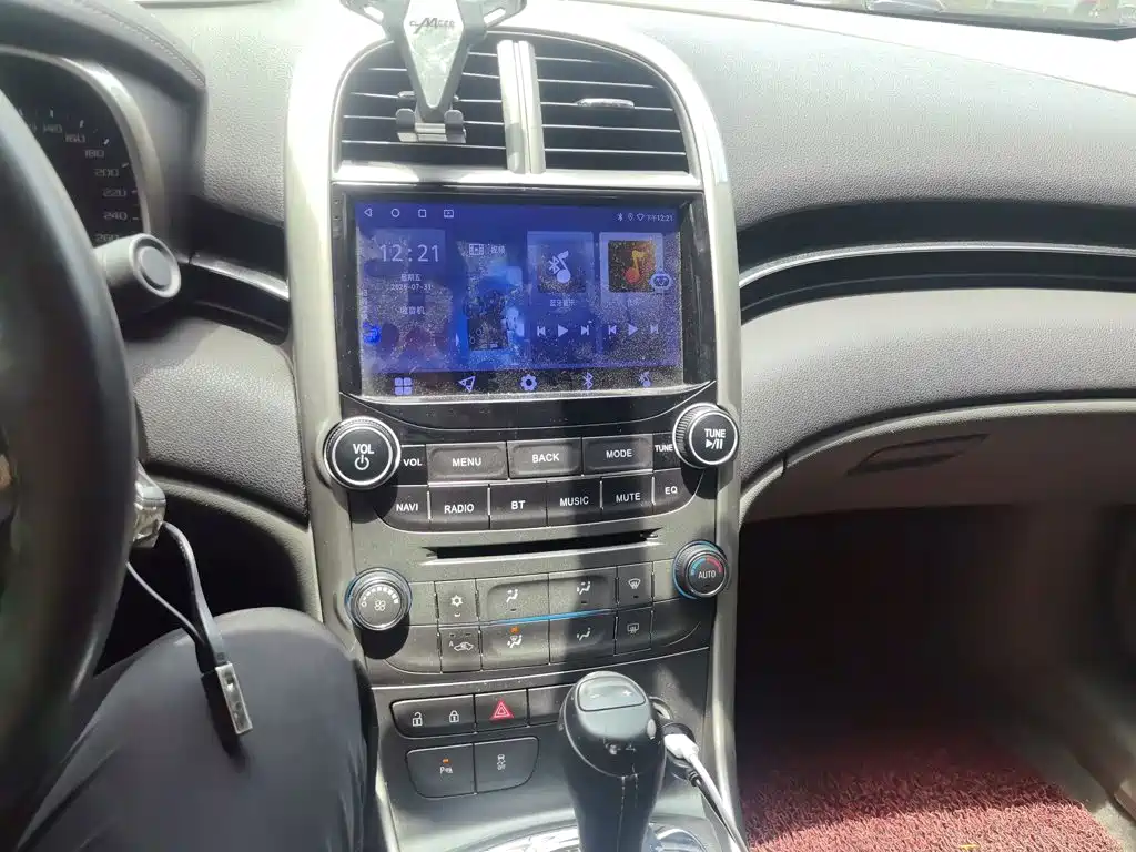 Chevrolet Malibu — миниатюра 14