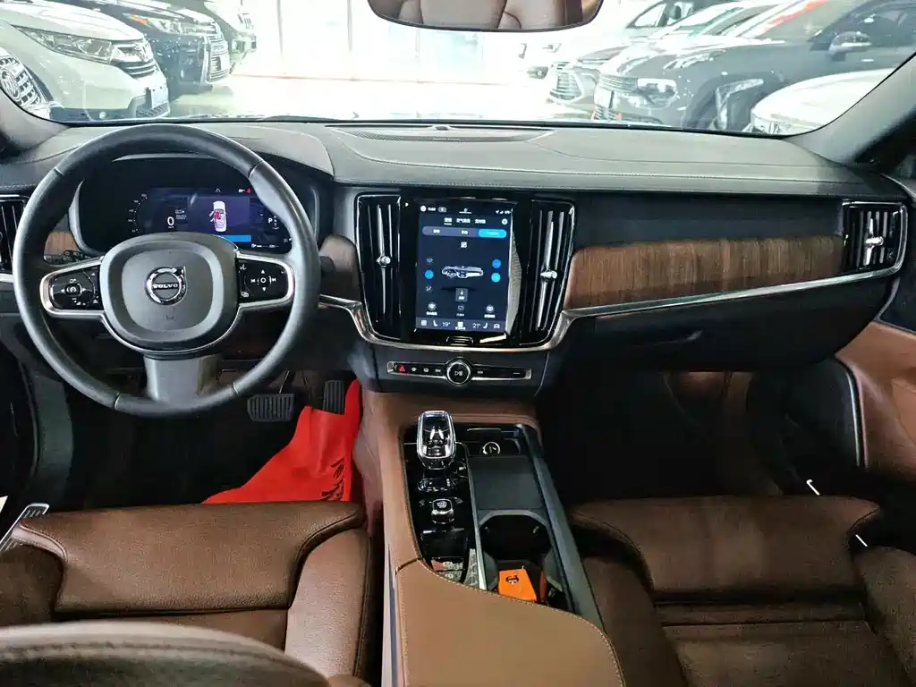 Volvo S90 — миниатюра 7