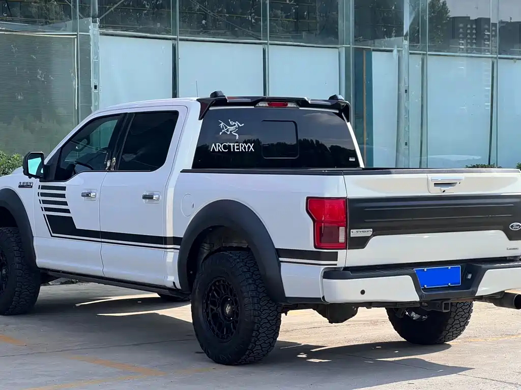 Ford F-150 Raptor — миниатюра 9