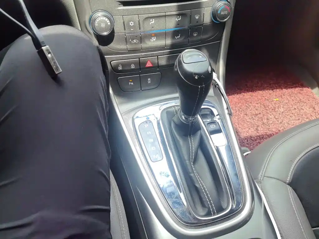 Chevrolet Malibu — миниатюра 15