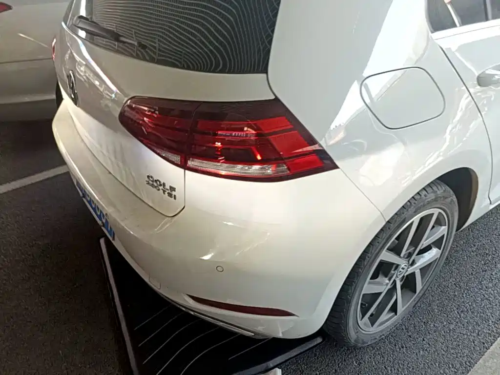 Volkswagen Golf — миниатюра 8