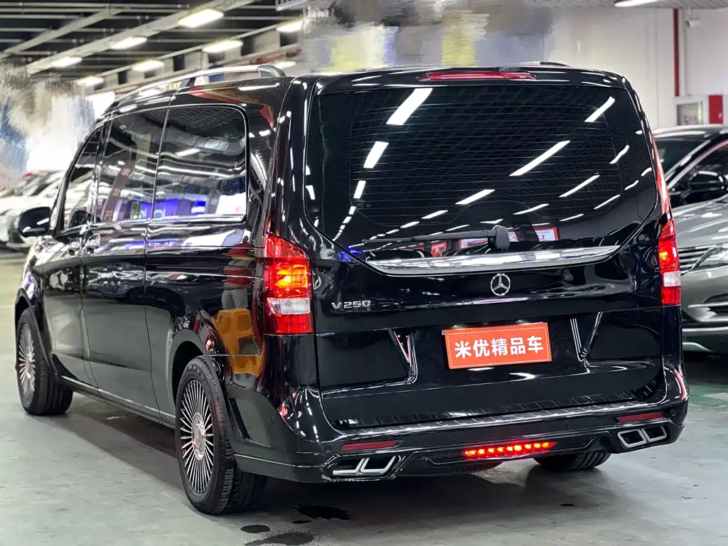 Mercedes-Benz V-Class — миниатюра 6
