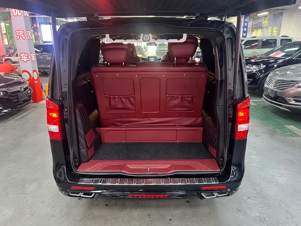 Mercedes-Benz V-Class — миниатюра 17