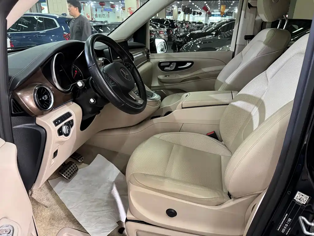 Mercedes-Benz V-Class — миниатюра 4