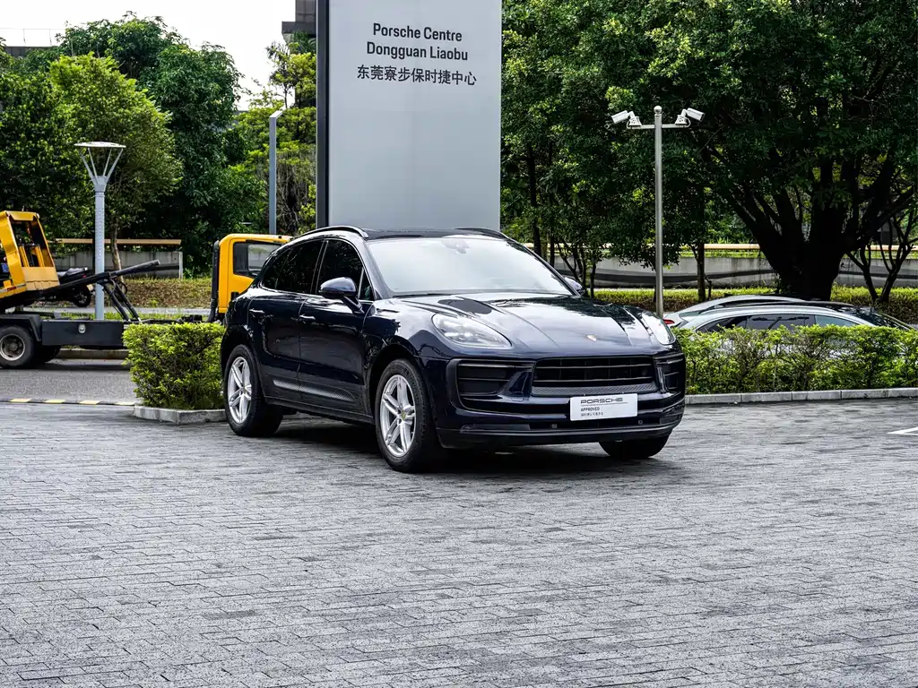 Porsche Macan — миниатюра 2