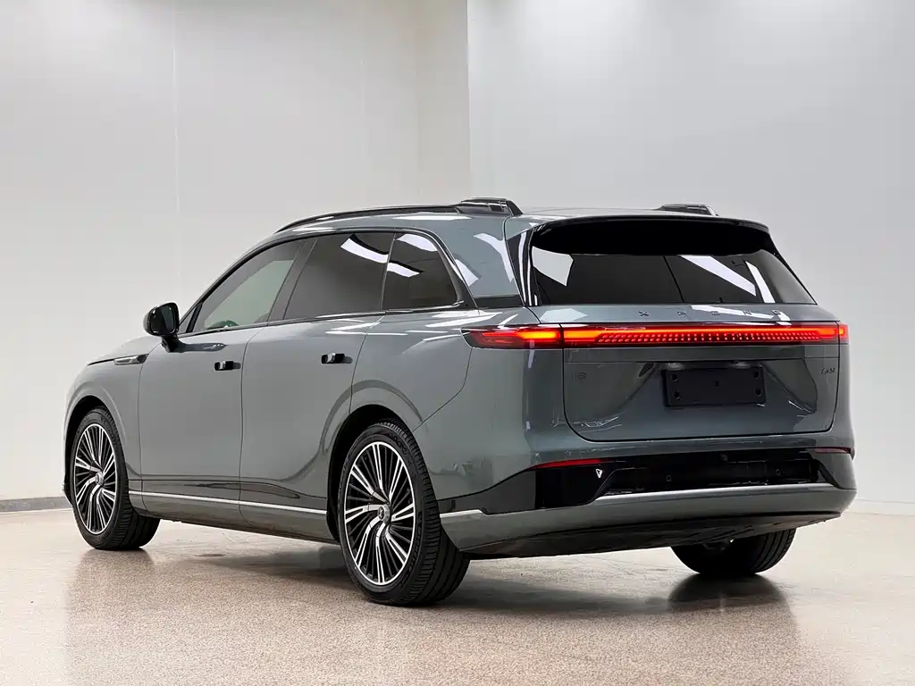 XPeng G9 — миниатюра 4