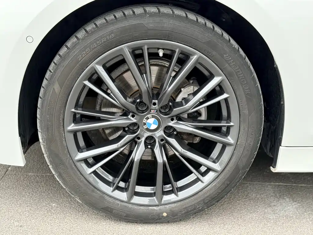 BMW 3 Series — миниатюра 9