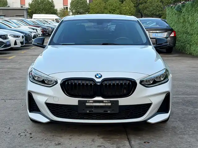 2022 BMW 1er