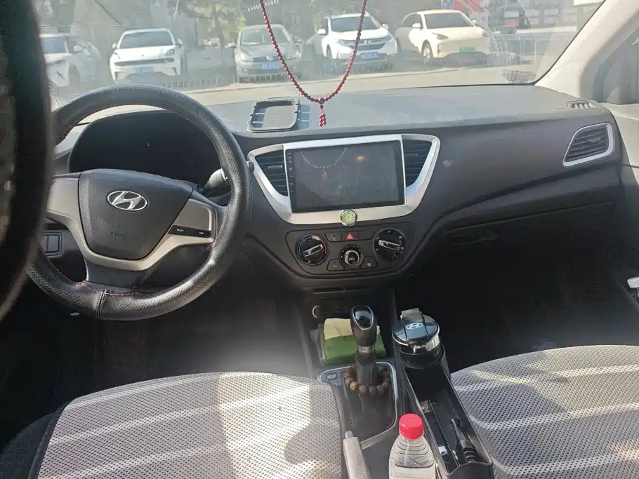 Hyundai Verna — миниатюра 12