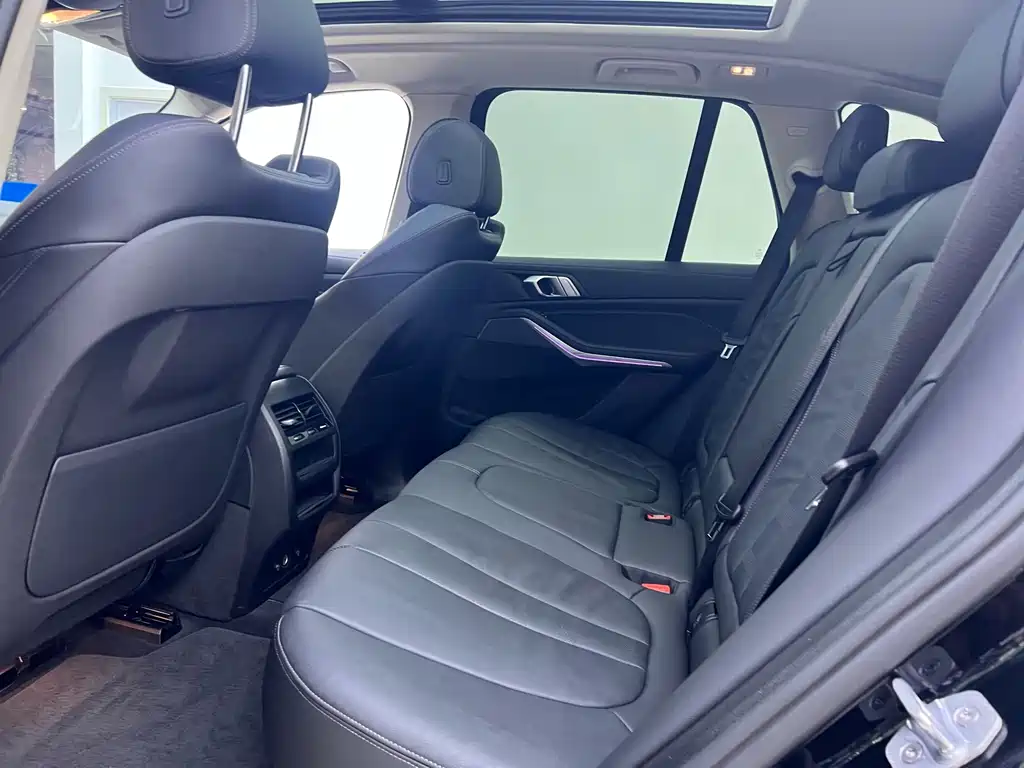 BMW X5 New Energy (Import) — миниатюра 18