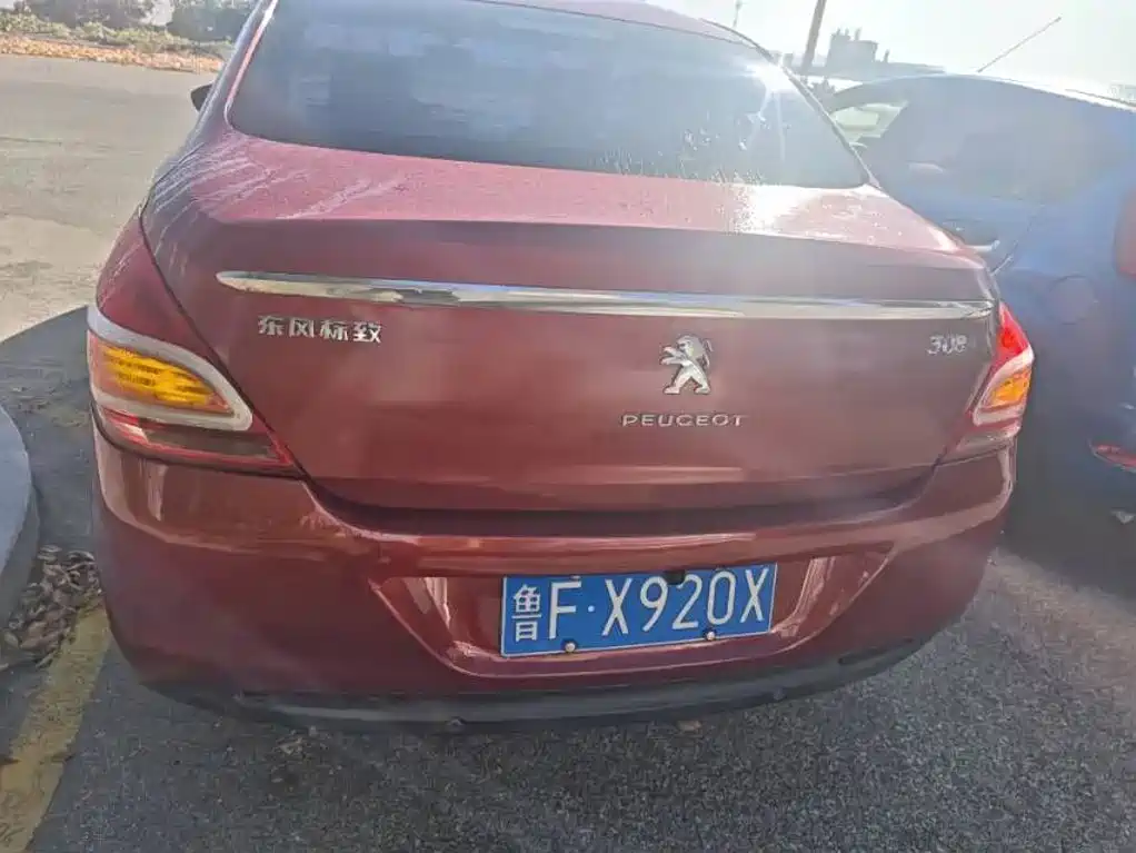 Peugeot 308 — миниатюра 6