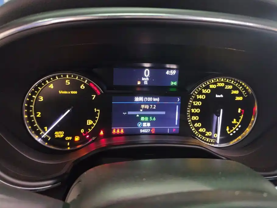 Cadillac CT5 — миниатюра 14