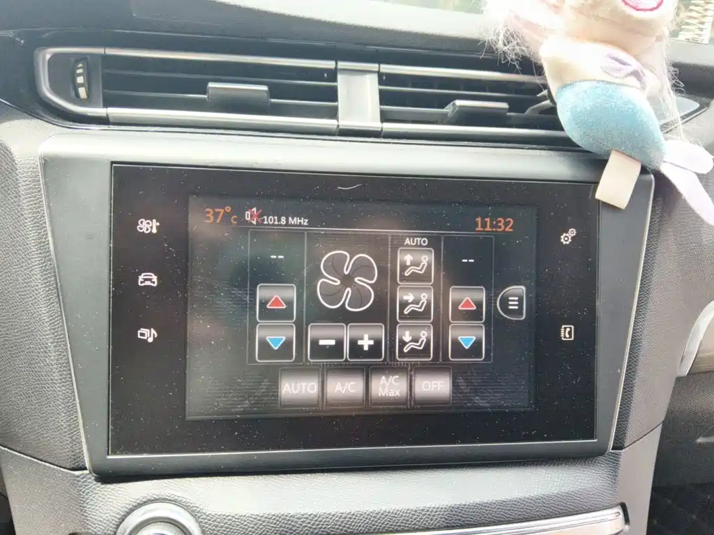 Peugeot 408 — миниатюра 14