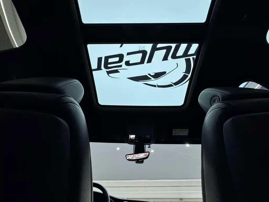 Cadillac XT6 — миниатюра 18