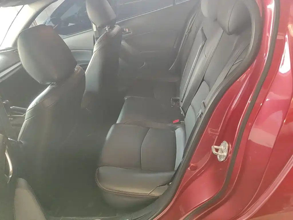 Mazda 3 Axela — миниатюра 17