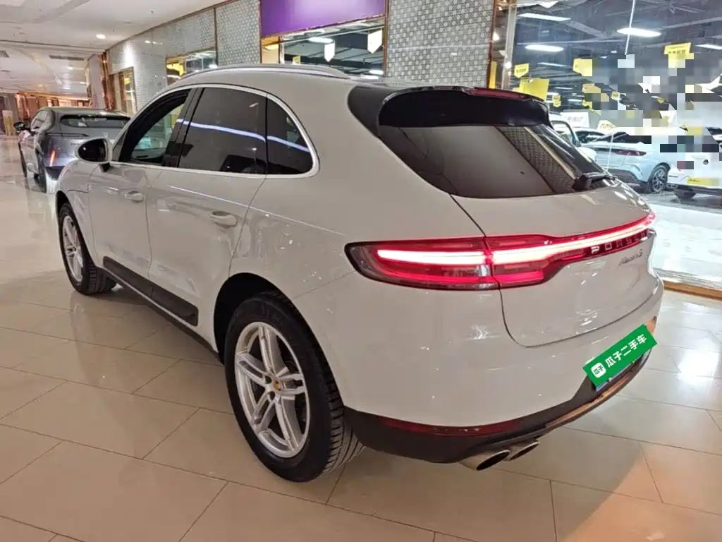 Porsche Macan — миниатюра 5