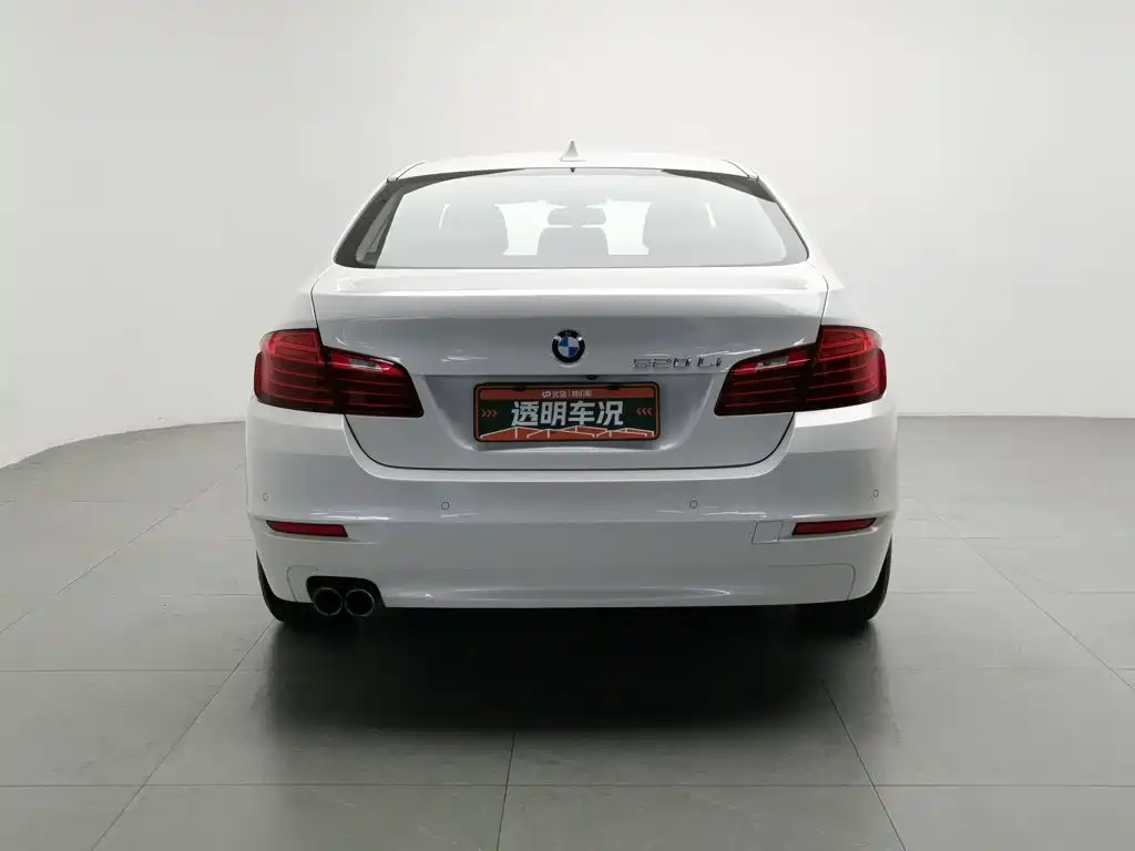 BMW 5 Series — миниатюра 4