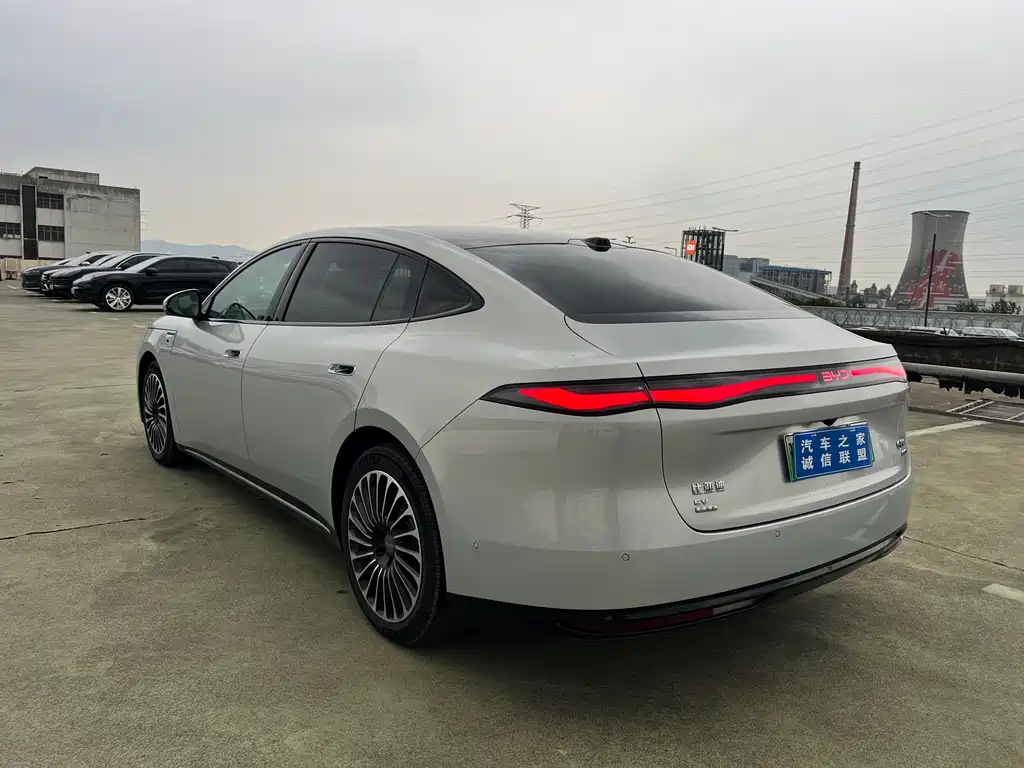 BYD 海豹08 — миниатюра 4