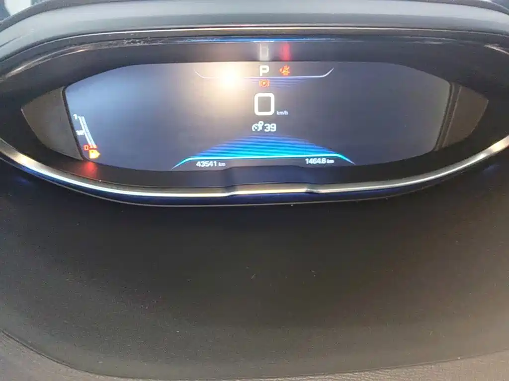 Peugeot 4008 — миниатюра 12